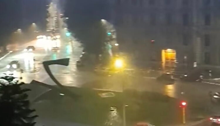 Violento temporale su Milano: lampi, vento e grandine colpiscono la città la sera del 1° agosto