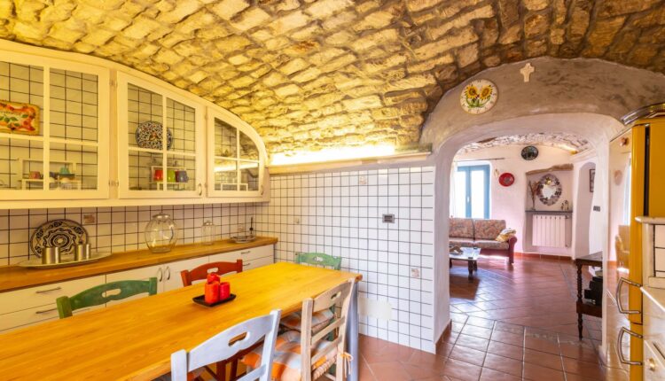 Sardegna, boom di richieste dall’estero: online il sito di riferimento “Vendi Casa agli Stranieri”.