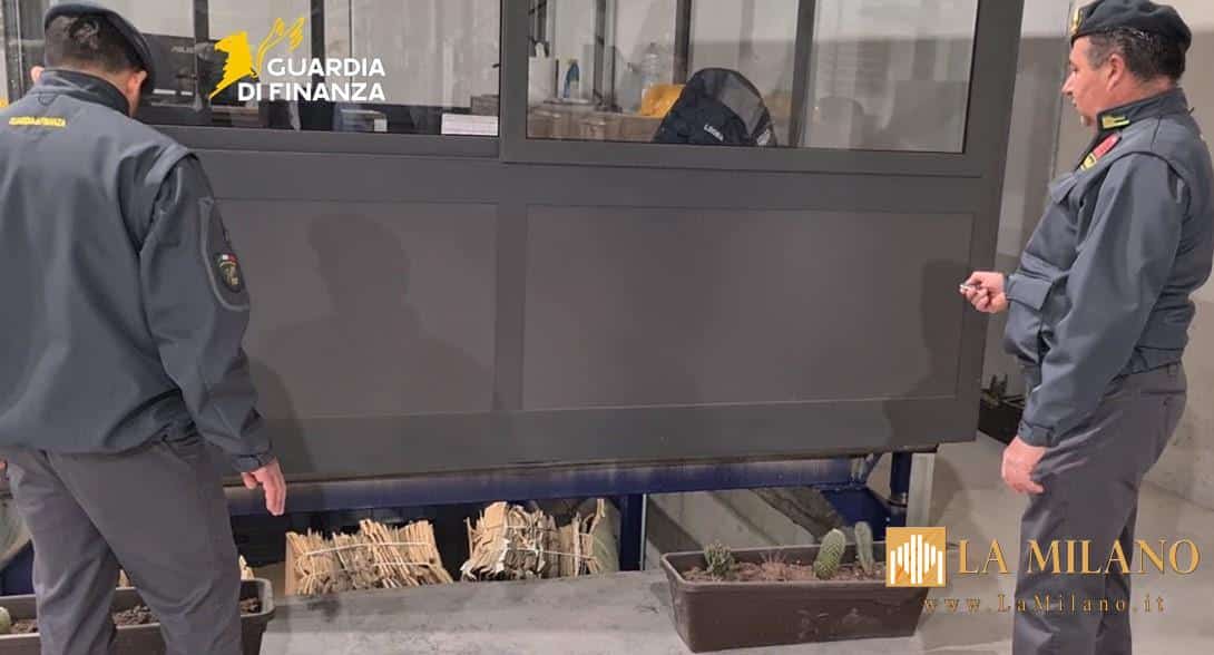 Ancona, scoperta fabbrica clandestina di sigarette in un bunker sotterraneo: sequestro record da 300 tonnellate