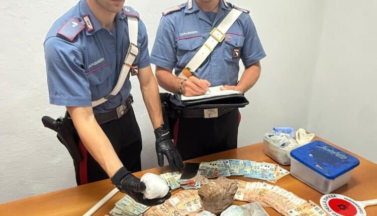 Migliarino: Carabinieri arrestano 52enne per droga, sequestrati 300 grammi di cocaina e 6.000 euro