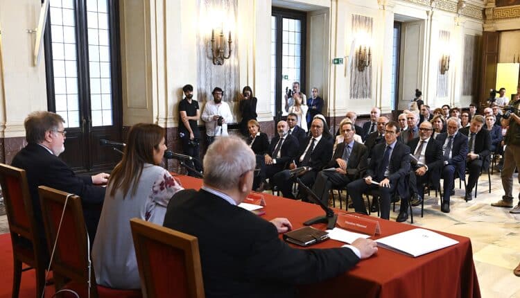 Ambrogini d’Oro 2024-2025: consegnati a Milano ai Maestri e Maestre del Lavoro