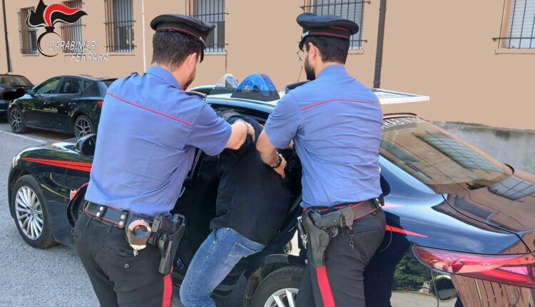 Ferrara, controlli serrati: arresti per rapina e aggressioni, denunce per droga, armi e guida in stato di ebbrezza