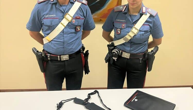 Cento, minaccia un automobilista con un machete: 34enne fugge, causa un incidente e viene denunciato