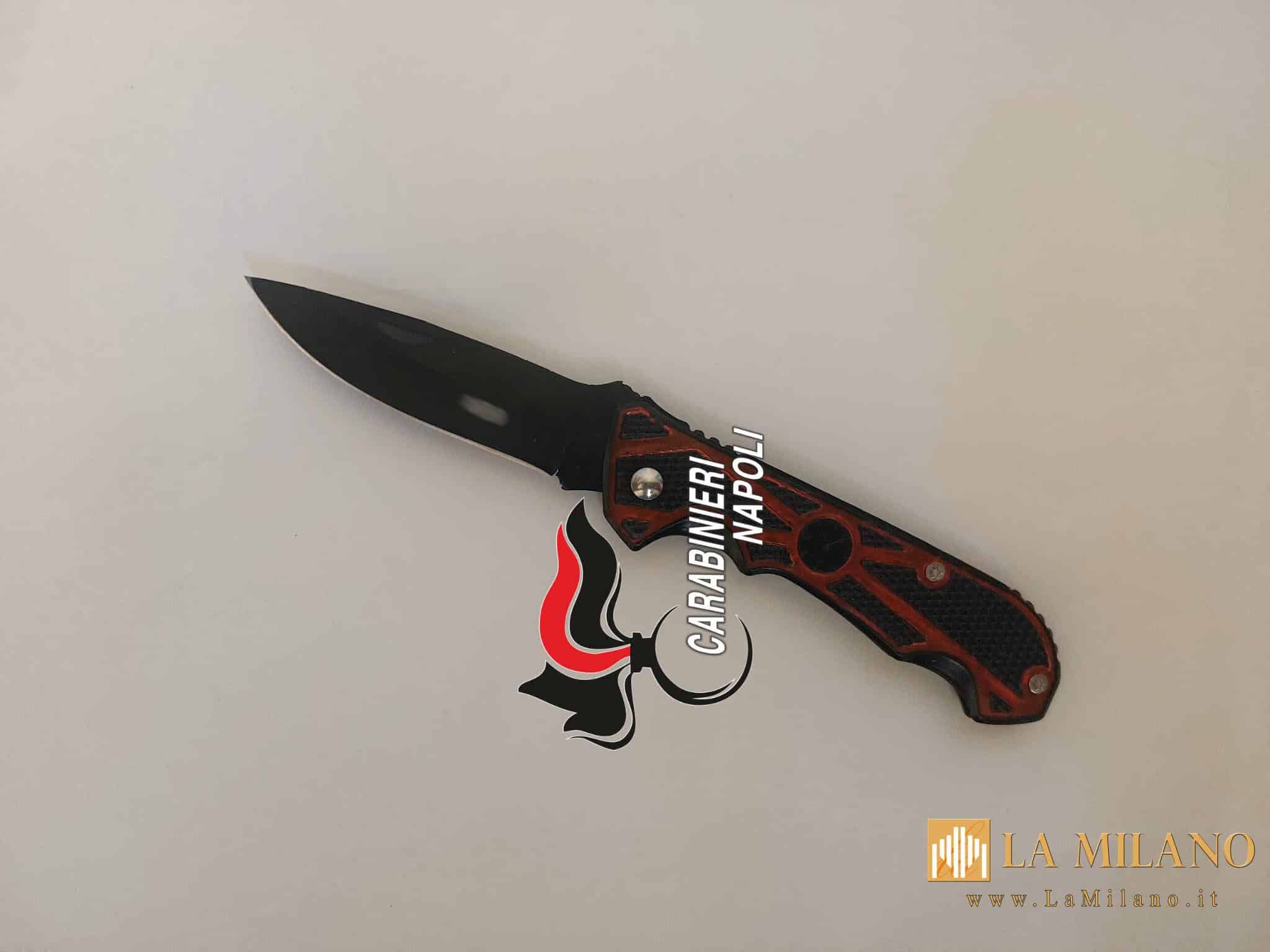 Napoli, 15enne al concerto con coltello a serramanico: denunciato dai Carabinieri a Piazza Plebiscito