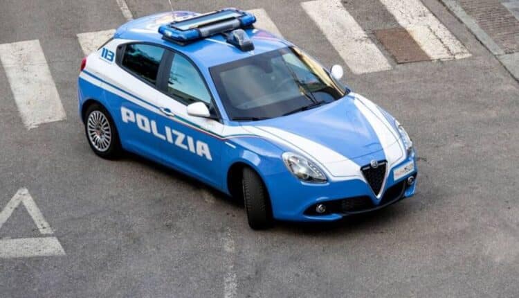 Vicenza: uomo molesto in banca aggredisce gli impiegati, denunciato dalla Polizia