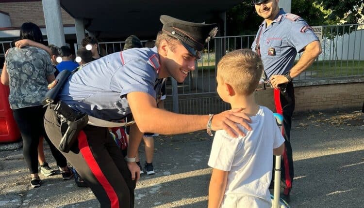 Ferrara: i Carabinieri augurano un buon inizio d’anno scolastico.