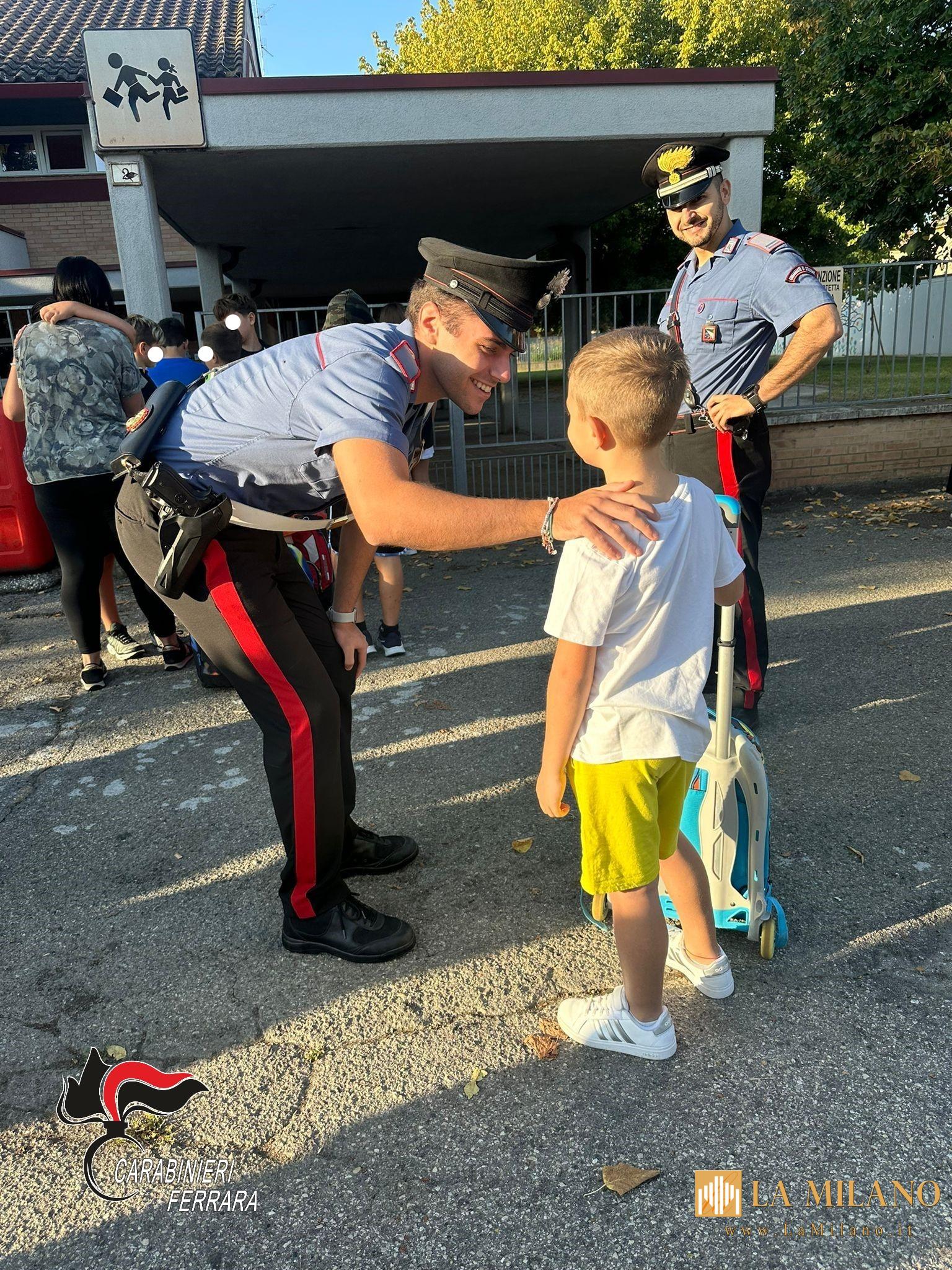 Ferrara: i Carabinieri augurano un buon inizio d’anno scolastico.