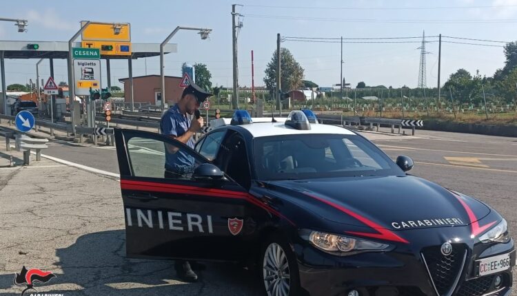 Cesena, 24enne trovato con 100 grammi di sostanza stupefacente: arrestato.