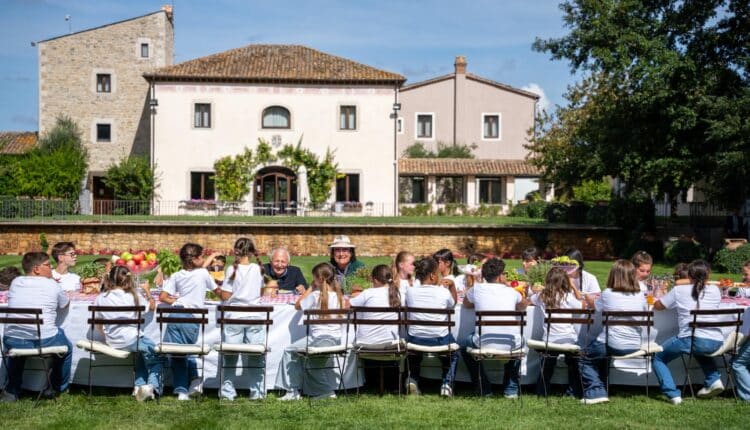 Al Bano e Mogol con i bambini di Caivano e Antoniano per la candidatura UNESCO della Cucina Italiana