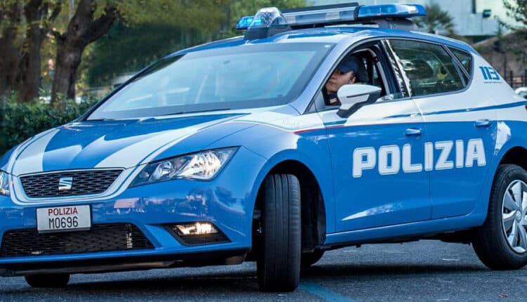Frosinone, manomette il dispositivo antistalking: denunciato dalla Polizia di Stato