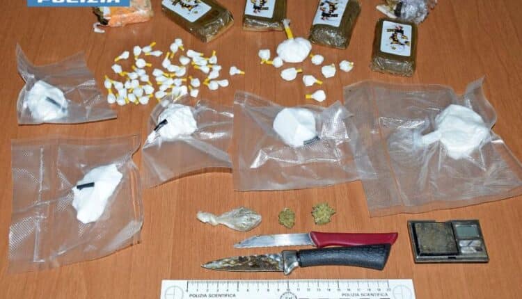 Gallipoli, blitz all’ex Convento dei Frati Cappuccini: due arresti e denuncia per droga e esplosivi