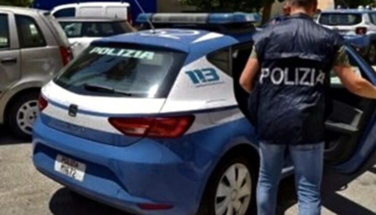 Crotone, stalking e minacce all’ex compagno: braccialetto elettronico per una 40enne