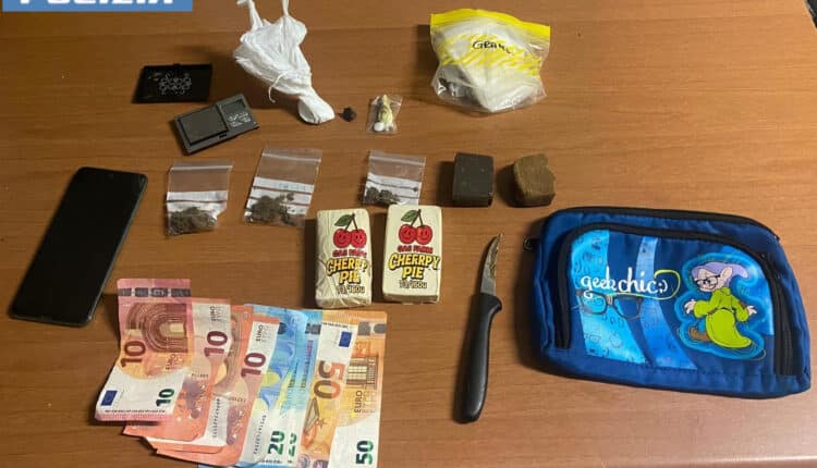Fiumicino, arrestato pusher: nascondeva droga nel tetto di casa