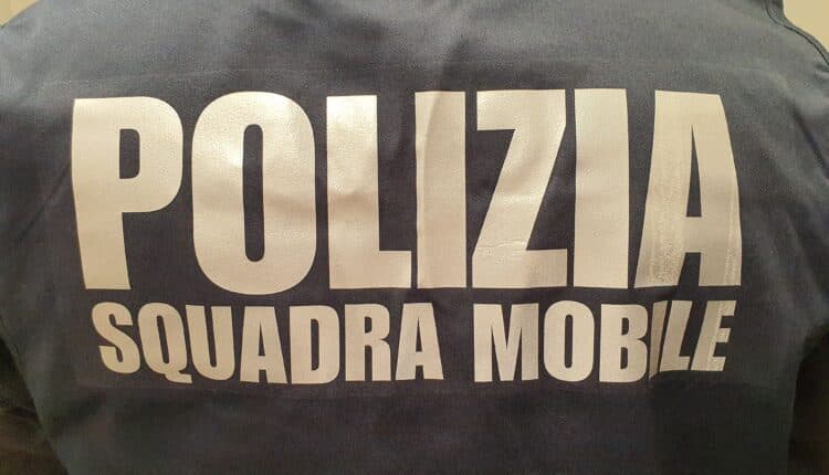 Bologna: 2 cittadini arrestati per tentata estorsione a imprenditrice