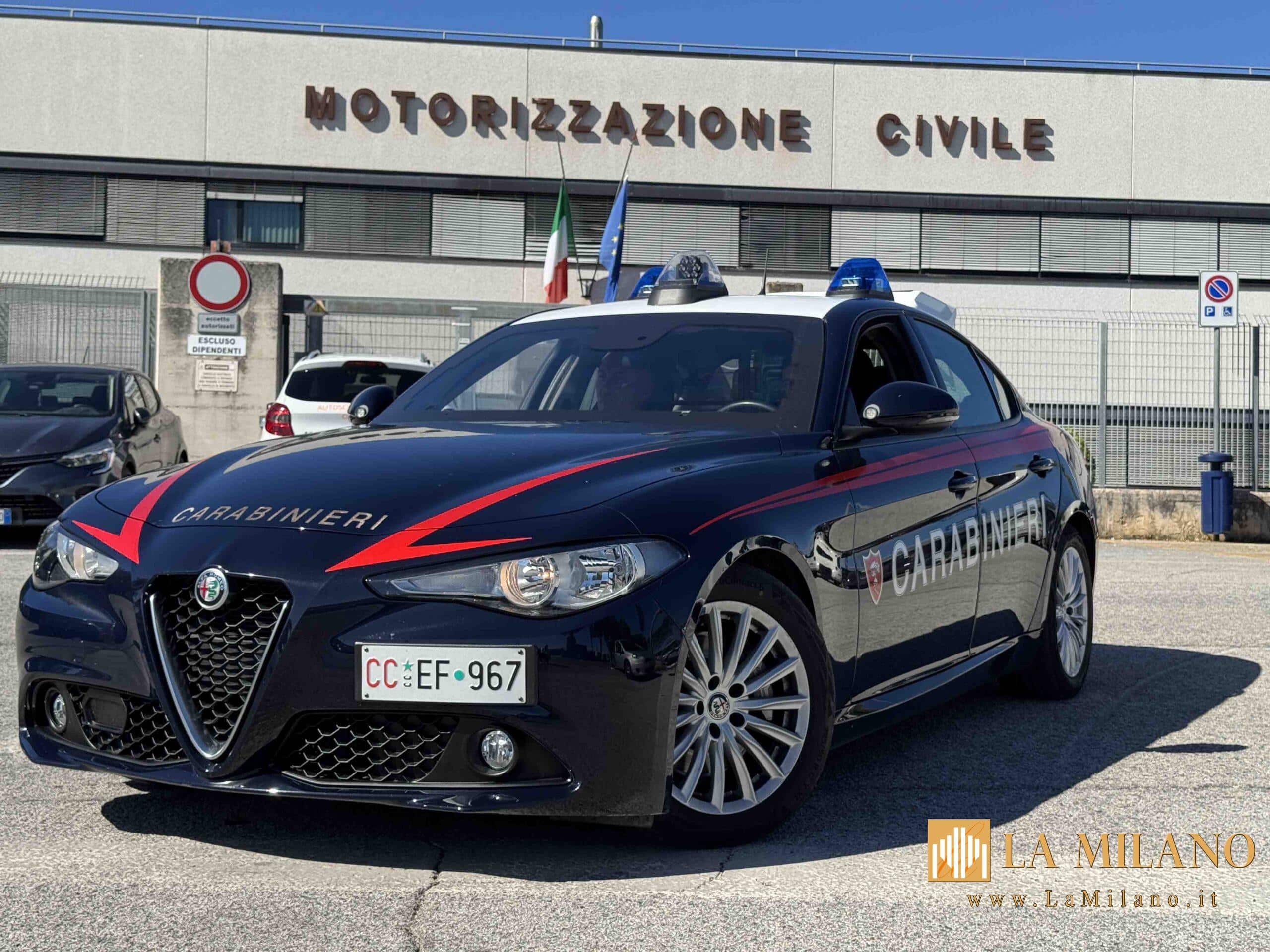 Macerata, tentano l’esame di guida con microcamere e auricolari: denunciati due giovani egiziani