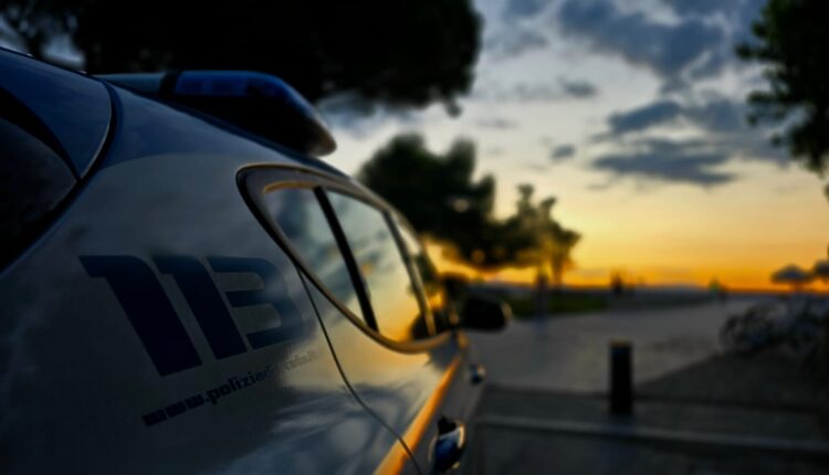 Lignano Sabbiadoro: il bilancio estivo 2025 della Polizia di Stato tra controlli, arresti e prevenzione