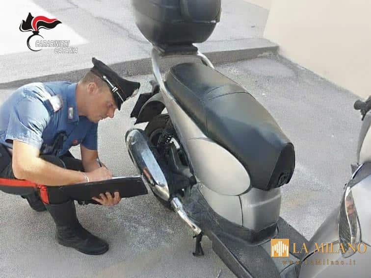 Paternò, scooter rubato scoperto dai Carabinieri: denunciato un 22enne per ricettazione