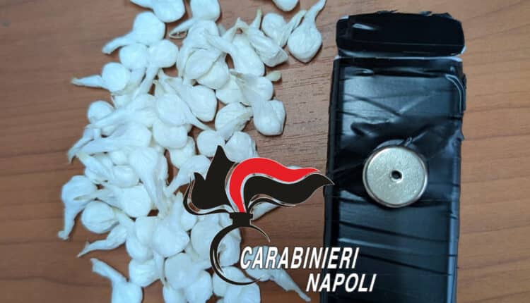 Napoli, Scampia e Secondigliano: maxi-controlli dei Carabinieri, sequestrati oro, droga e cellulari