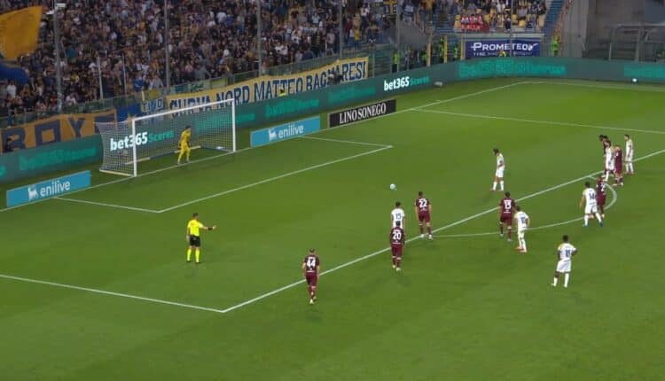 Serie A: nei posticipi arrivano le vittorie di Parma e Lazio.