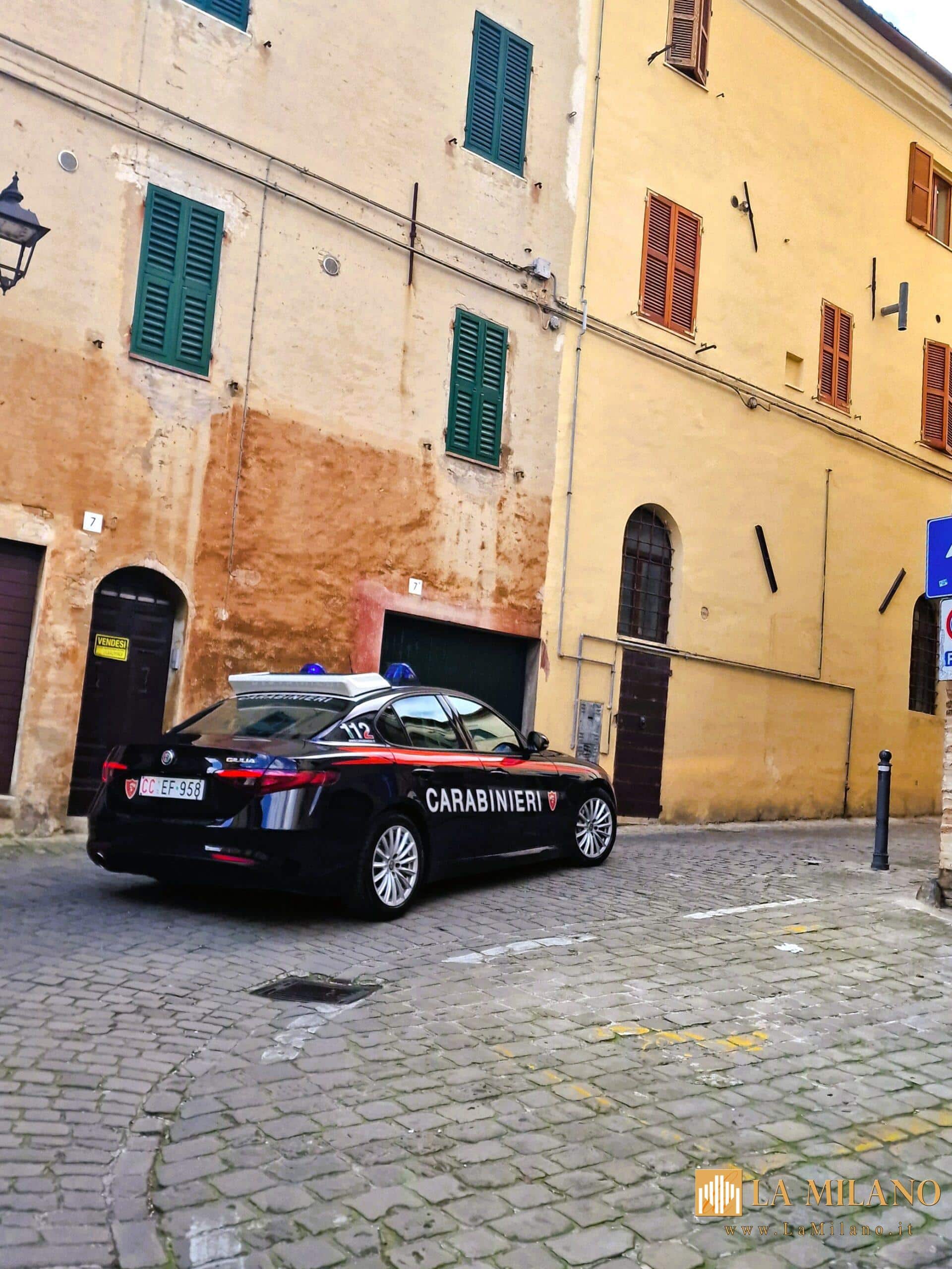 Jesi, 25enne arrestato e portato in carcere dopo una lunga scia di violenze