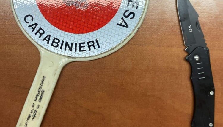 Benevento: lite tra operai degenera, 56enne ferisce due colleghi con un coltello
