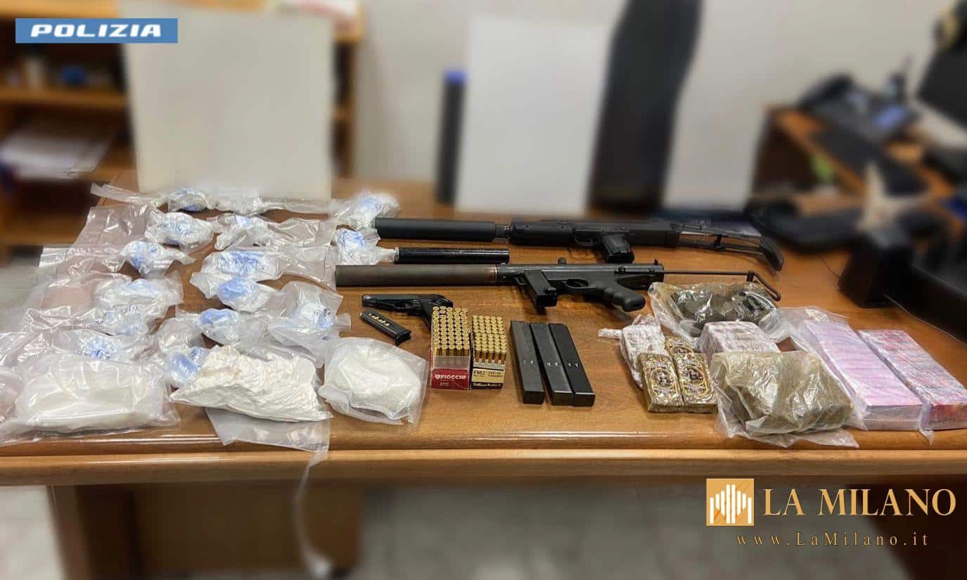 Roma, sgominato deposito di droga e armi in box auto: 57enne arrestato