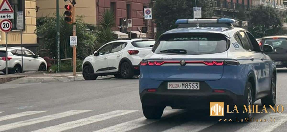 Napoli, arrestato 58enne ai domiciliari: spacciava cocaina dal balcone