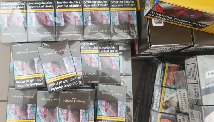 Bergamo, steward di compagnia low cost rubava sigarette e profumi dagli aerei: convalidata misura cautelare