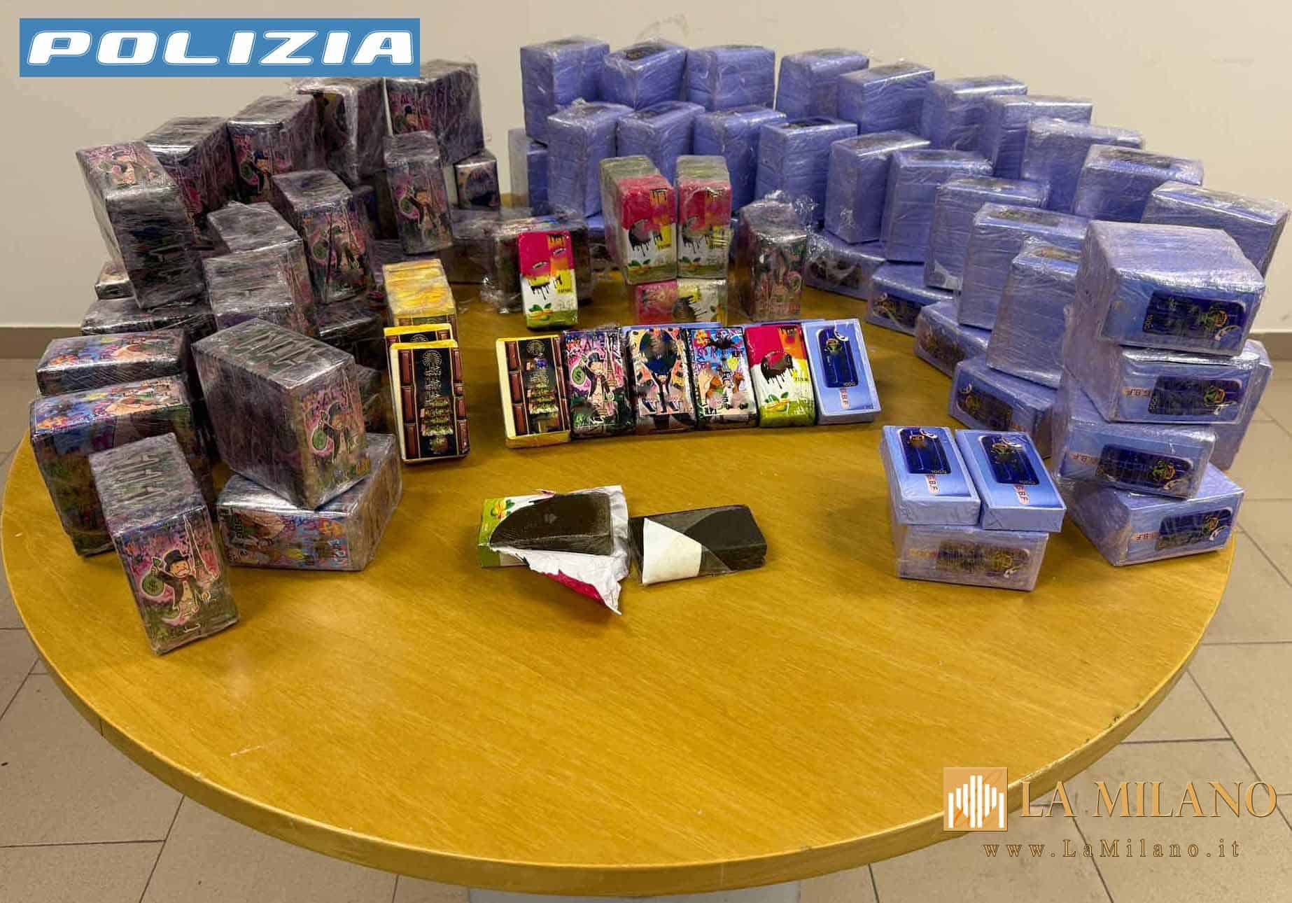 Milano, arrestato 19enne con 43 chili di hashish: ferito un agente durante la colluttazione