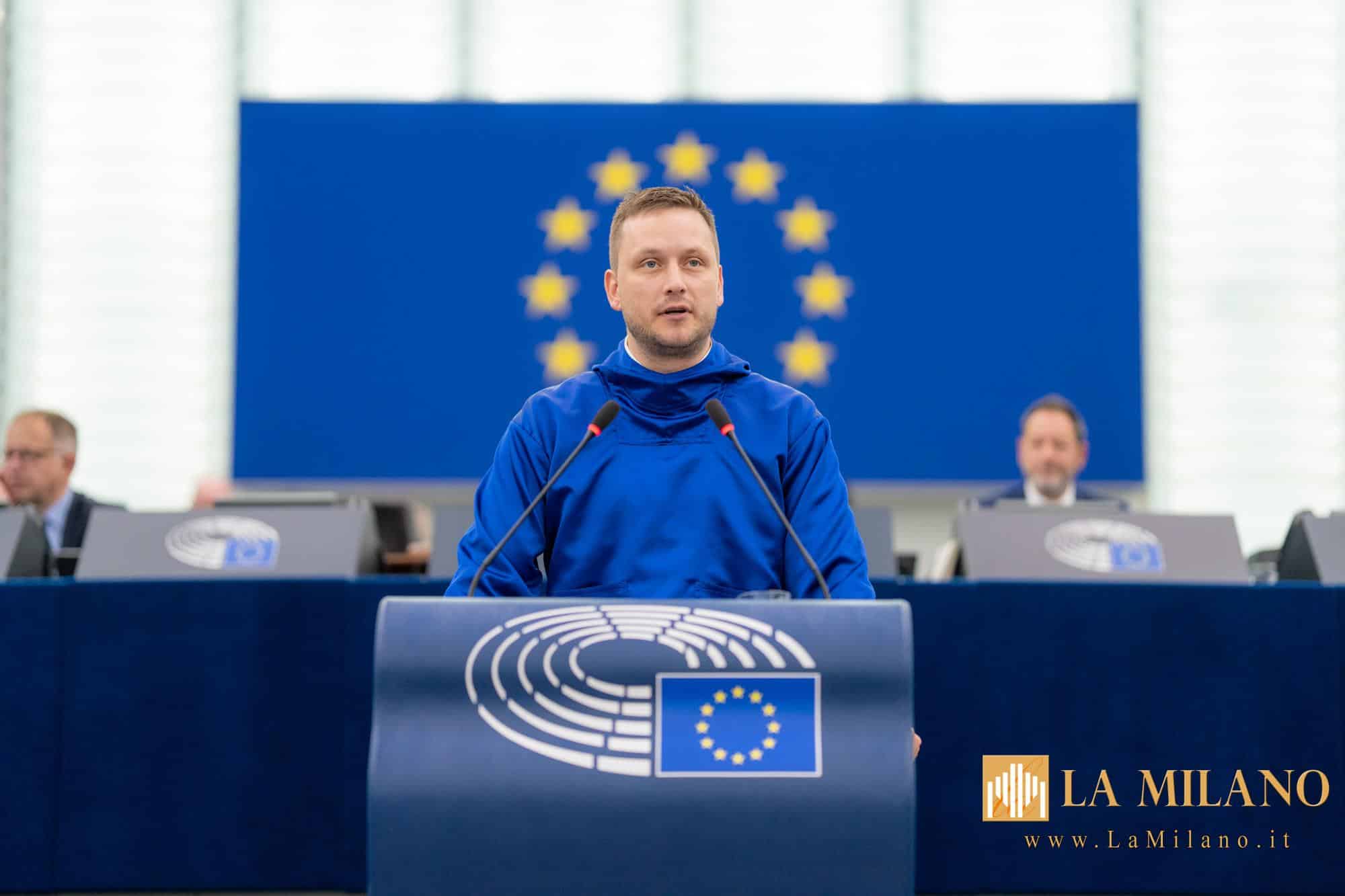 Jens-Frederik Nielsen fa la storia: il premier della Groenlandia parla per la prima volta al Parlamento Europeo