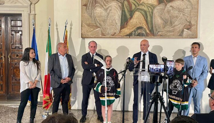 Veneto, 9 milioni per riqualificare gli impianti sportivi su ghiaccio: Zaia, "Investimento per i giovani e per i territori"