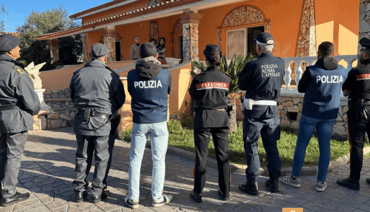 Roma: operazioni di sgombero e abbattimento di immobili abusivi in via Arzachena.