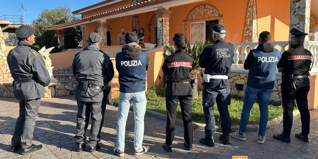 Roma: operazioni di sgombero e abbattimento di immobili abusivi in via Arzachena.