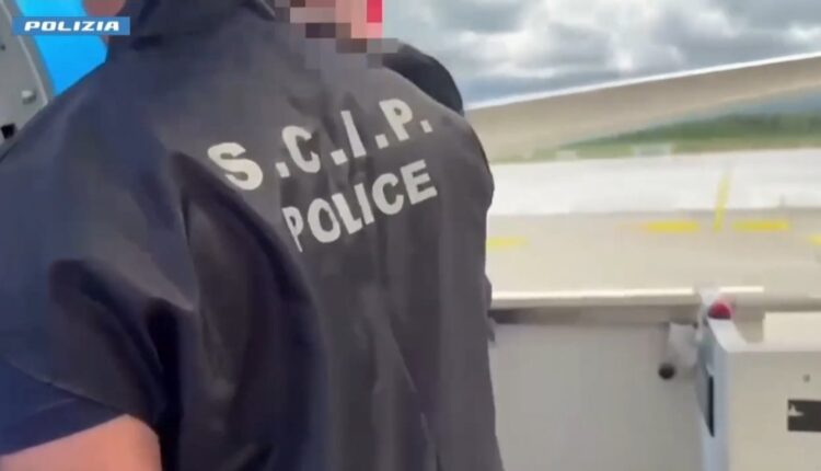 Andria, arrestato cittadino algerino ricercato in Francia per omicidio a sfondo religioso