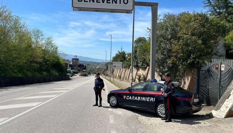 Benevento, doppia operazione dei carabinieri: arrestato affiliato mafioso e denunciato un uomo per resistenza