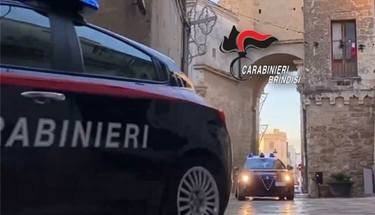 Blitz dei Carabinieri nel Brindisino: 8 arresti tra droga, violenze e violazioni di misure cautelari