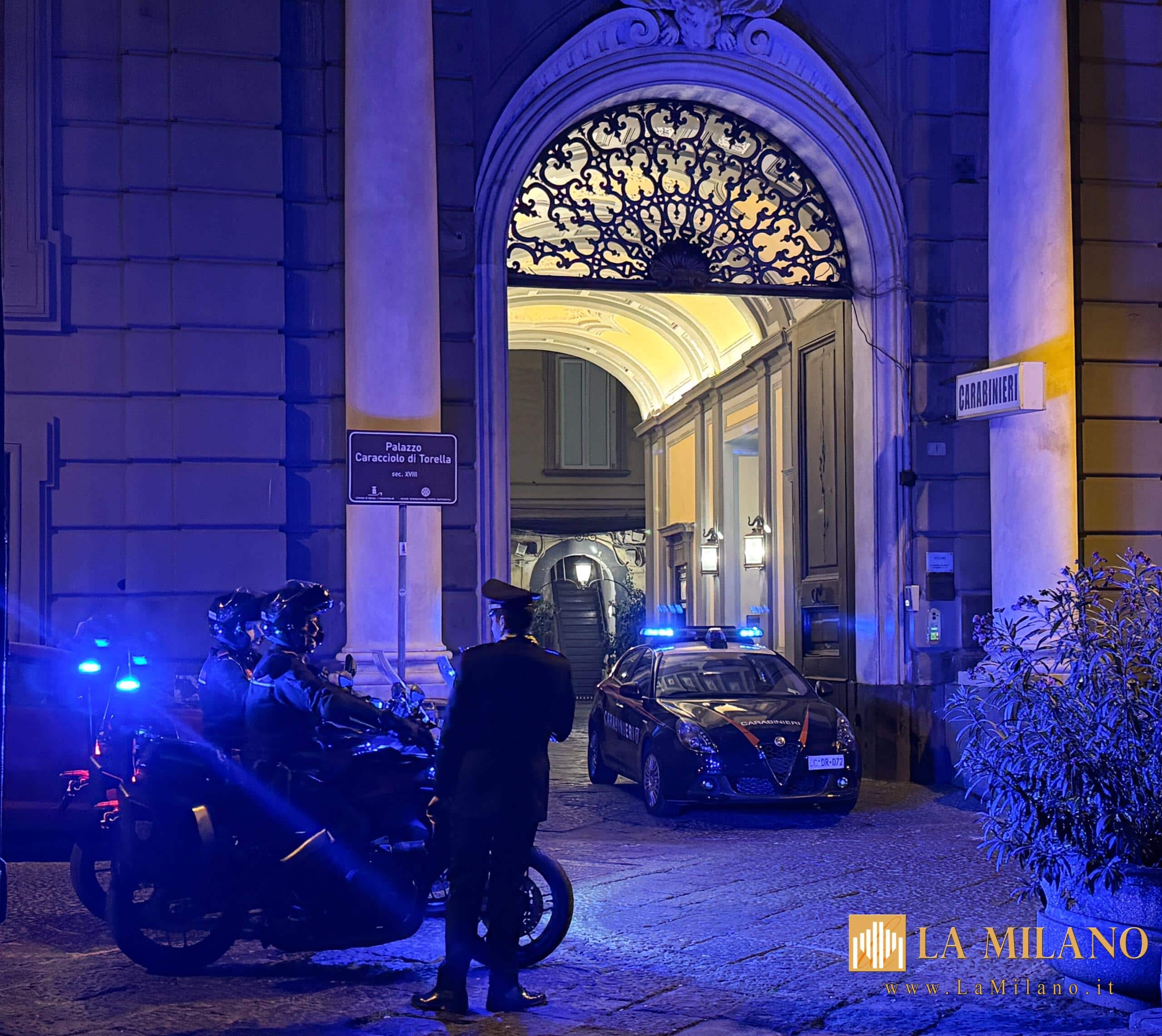 Napoli, coltelli, fuochi d’artificio e parcheggiatori abusivi: denunciati 3 giovani