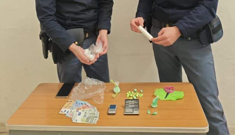 Ravenna: arrestate due donne per spaccio di cocaina a Massa Lombarda.