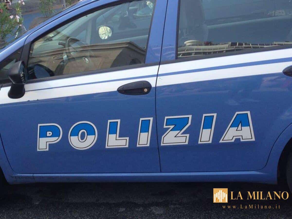 Napoli, violenza sessuale in strada: 29enne bloccato dai passanti e arrestato dalla Polizia di Stato
