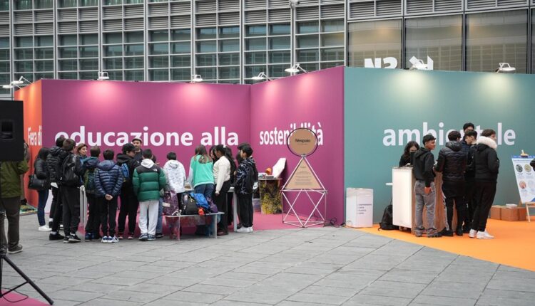 Milano, Fiera di Educazione alla Sostenibilità Ambientale 2025: scuole, istituzioni e associazioni unite per la tutela del pianeta