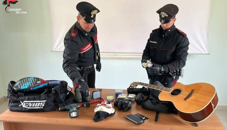 Cesenatico, scoperta “base” di ladri in una villetta: i Carabinieri denunciano 4 soggetti per furti e ricettazione