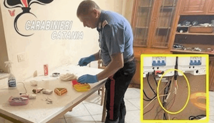 Palagonia: scoperta una “bottega dello spaccio” nel centro cittadino. Arrestato un 25enne e denunciate due persone