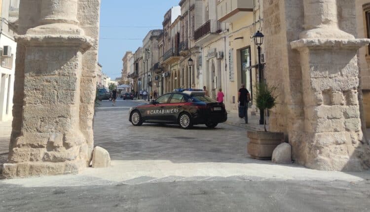 Francavilla Fontana: controlli straordinari dei Carabinieri, 4 arresti e una denuncia