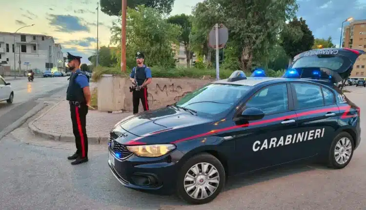 Grumo Nevano, blitz antidroga: Carabinieri arrestano operatore ecologico