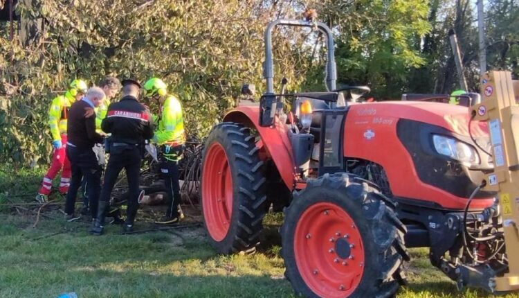 Cavriana, tragedia nei campi: giovane imprenditore agricolo muore schiacciato da un macchinario durante il lavoro