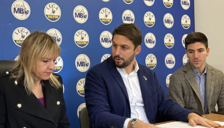 Lissone, la Lega lancia da Monza la “battaglia di civiltà”: stop al velo islamico integrale negli edifici pubblici