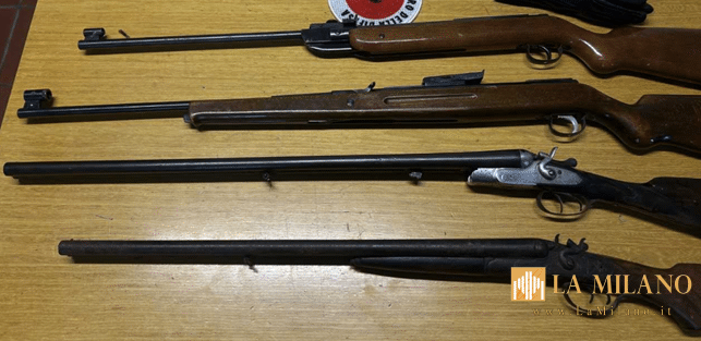 Livorno: due uomini risedevano illegalmente in casa di un'anziana e vi avevano nascosto armi rubate, denunciati.