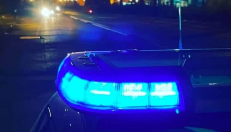 Forlì, a passeggio col cane in centro: arrestato con droga e contanti