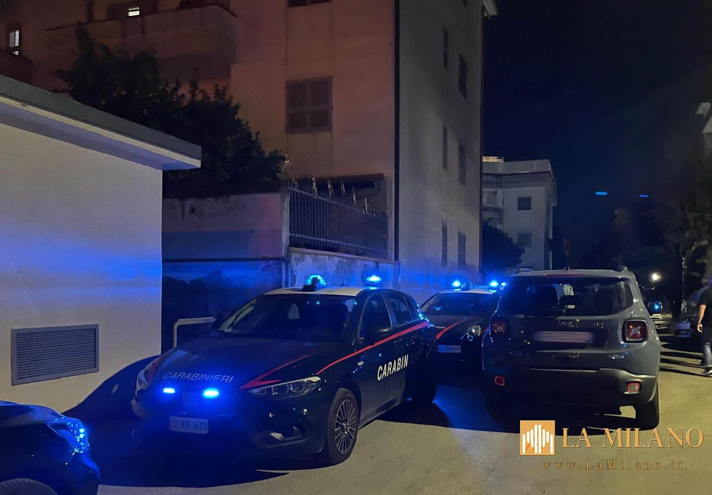 Controlli “Alto Impatto” nell’area nord di Napoli: oltre 300 persone identificate e 25 veicoli sequestrati