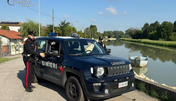 Ferrara, 17enne aggredisce i Carabinieri nel parco Pareschi: arrestato per resistenza e lesioni. A Mesola eseguito ordine di carcerazione per un 45enne